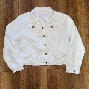 The Style Between Us White Denim Trucker Jacket Womens Large 100% Cotton
